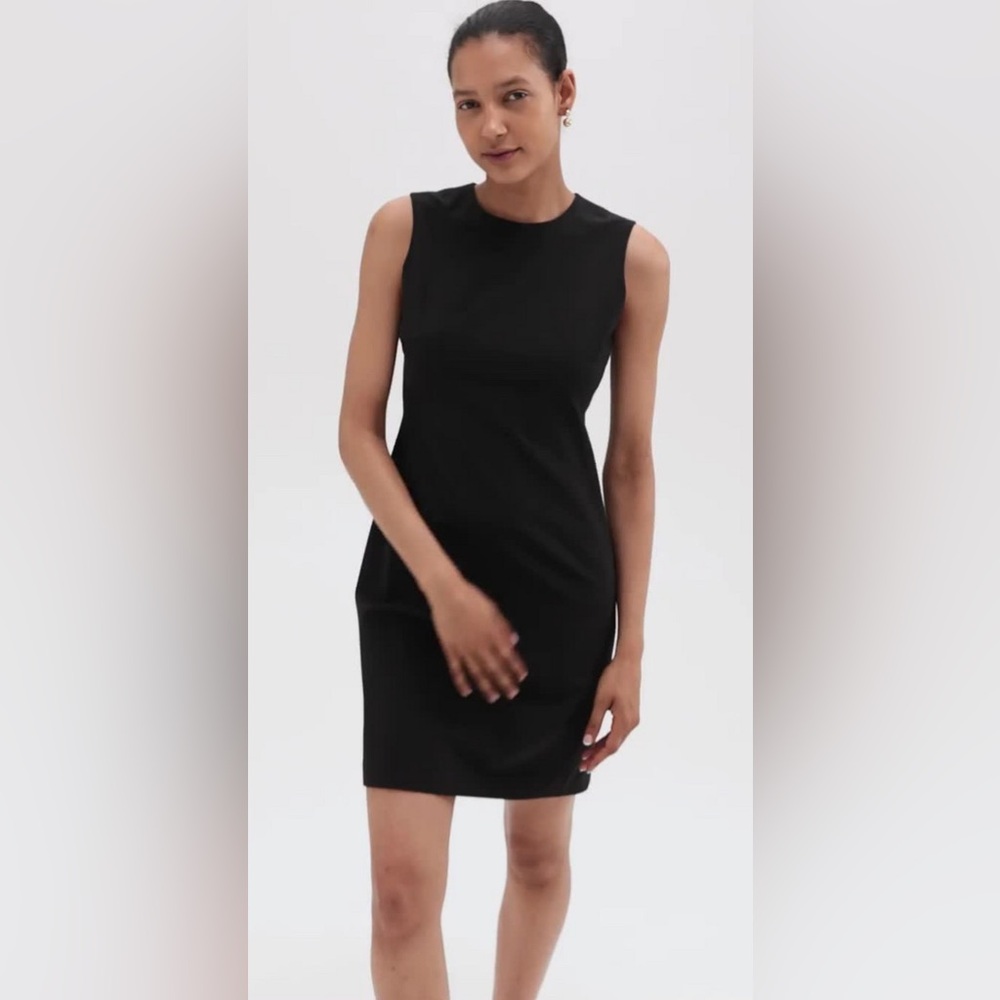 Theory Size 6 Sleveless Micro Rib Fitted Dress in Good Wool Little Black Dress